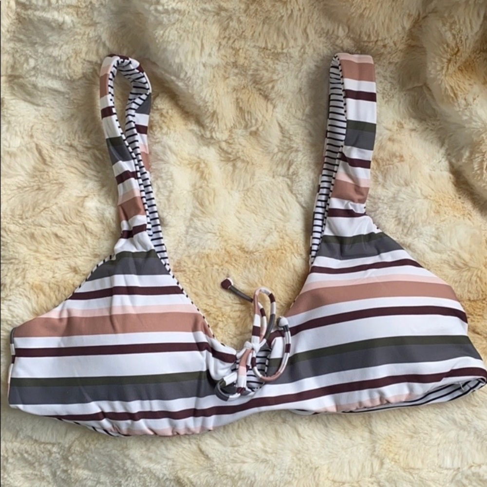 O’NEILL Reversible NOVA REVO BRALETTE BIKINI TOP - Picture 5 of 8